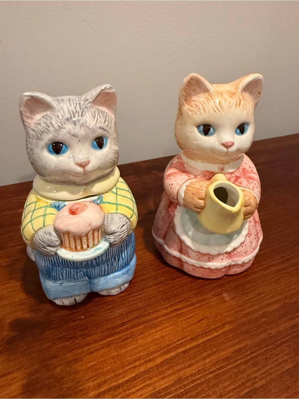 Vintage Avon 1991 Country Purr-fection Cat Creamer Sugar Bowl Set